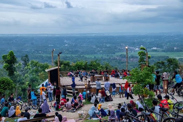 Puncak Sosok