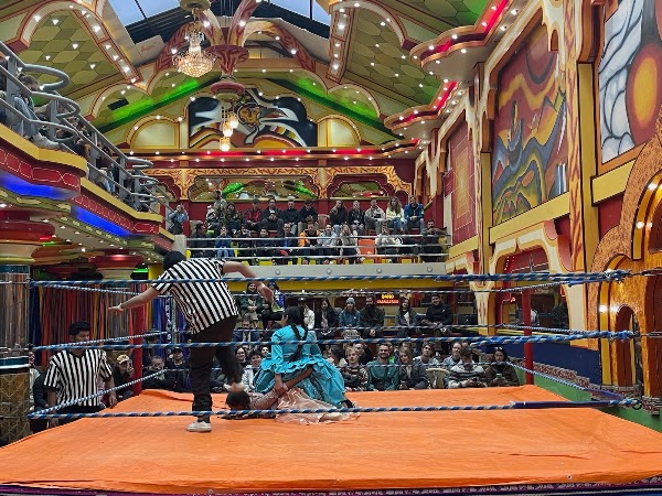 Cholitas Wrestling 4