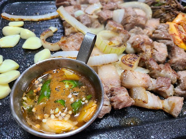 뿔난돼지 Jeju Pork Restaurant