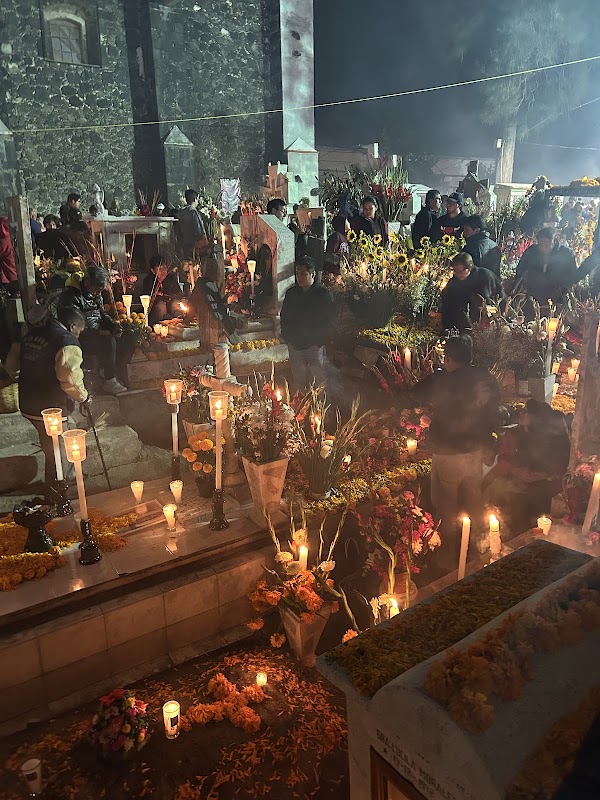Cementerio de San Andrés Mixquic