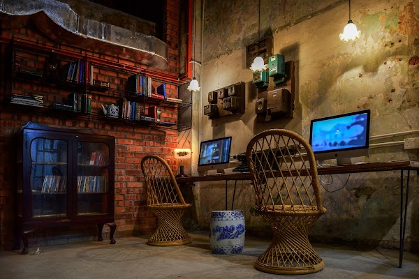 Chinatown Hostel by Mingle - Rooftop Private Jacuzzi with Bar