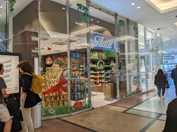 Lindt Chocolate Shop, Palladium Prague