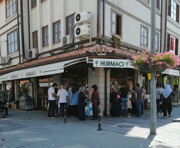 Hurmacı Müşfik