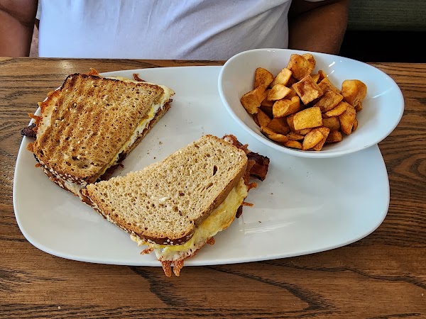 Another Broken Egg Cafe 4