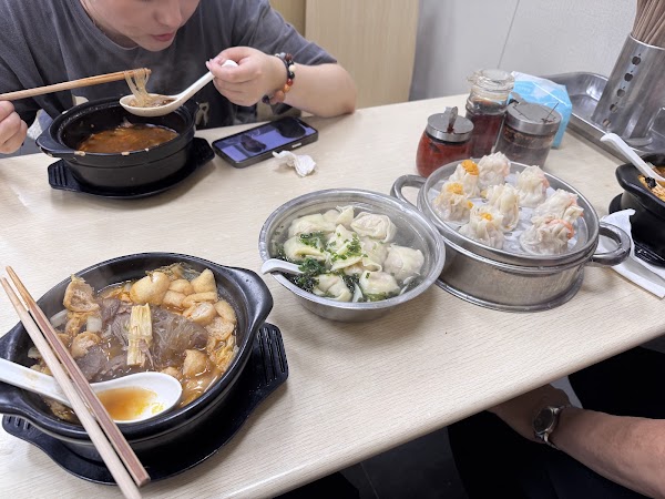 Juemeijia Seafood Wonton 3
