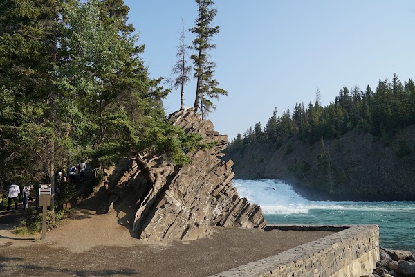 Bow Falls Viewpoint