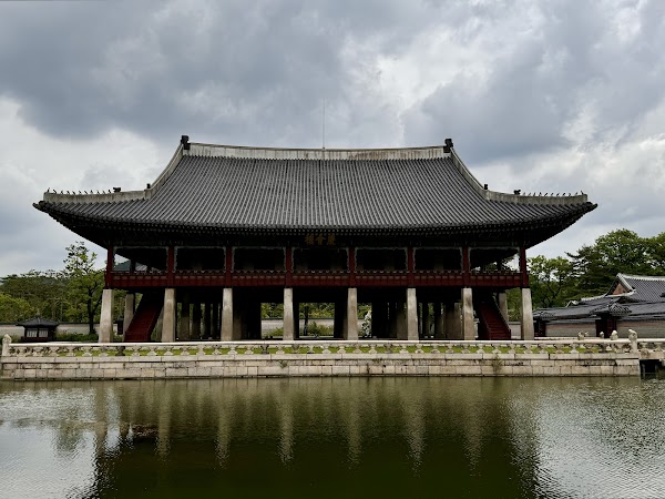 Gyeonghoeru Pavilion 2