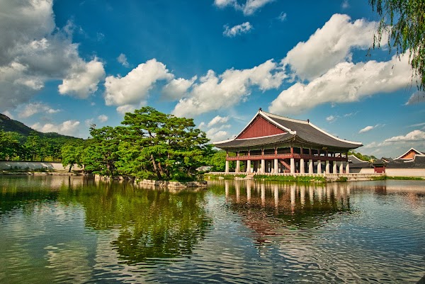 Gyeonghoeru Pavilion 1