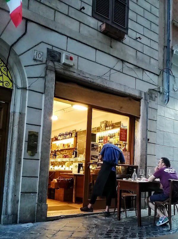 Beppe and His Cheeses 1