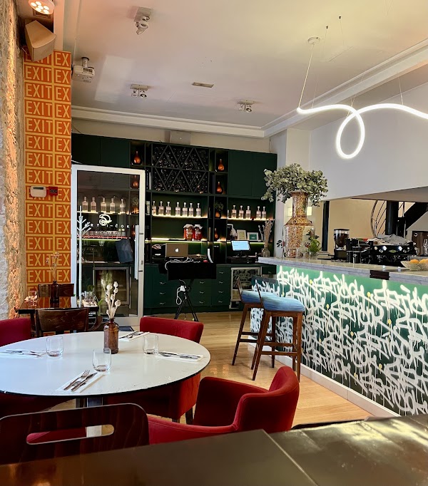 Articok - food and bar