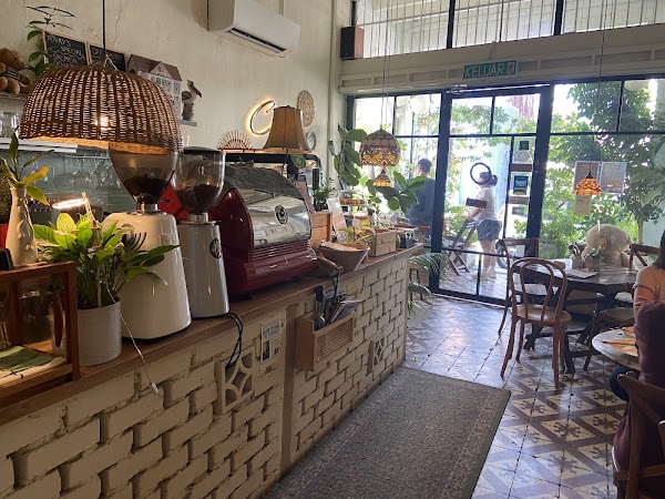 Cara Caro Cafe 5