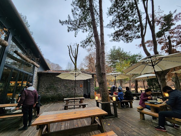 Gomok Restaurant 1
