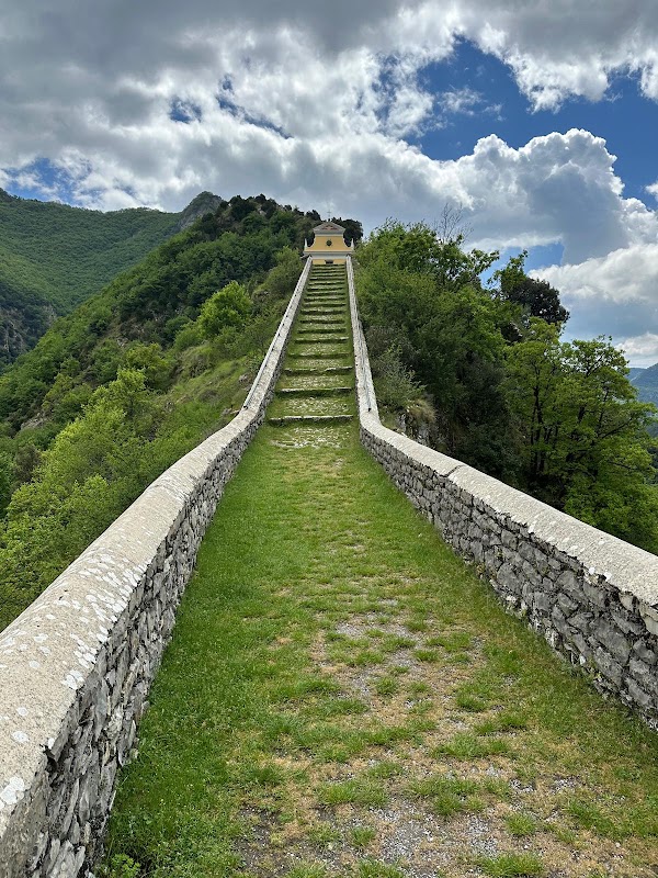 Notre-Dame de la Menour 1