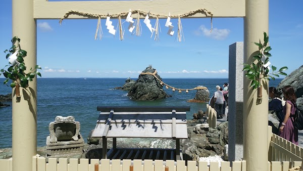 Futami Okitama Shrine 3
