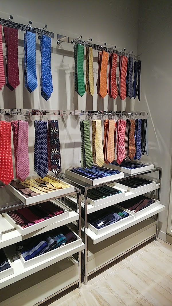 Salvatore Ferragamo Company Store 5