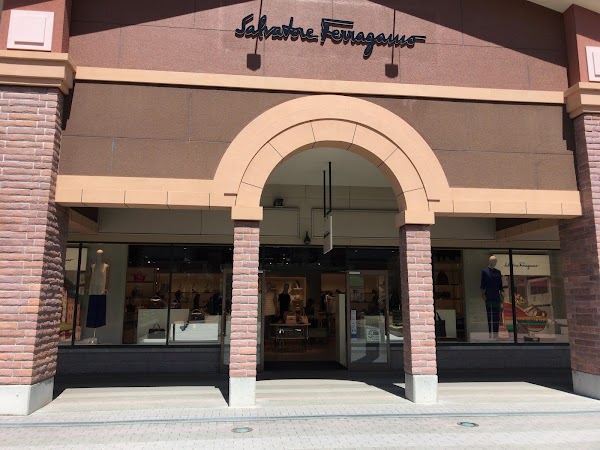 Salvatore Ferragamo Company Store 4