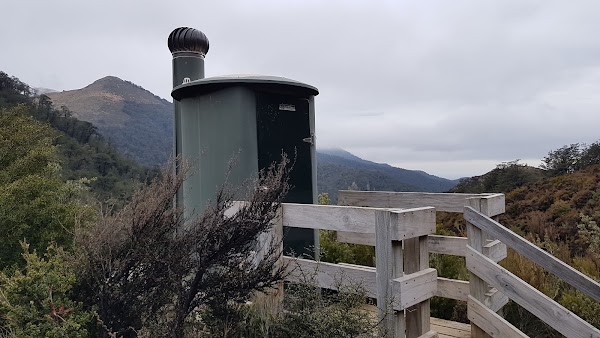 Pinnacles Hut 2