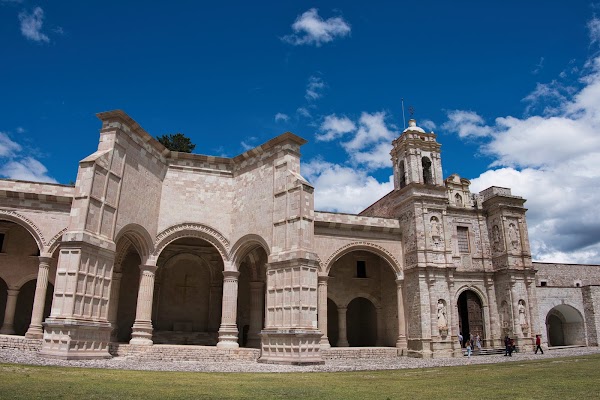 EX CONVENTO DE SAN PEDRO Y SAN PABLO TEPOSCOLULA 1