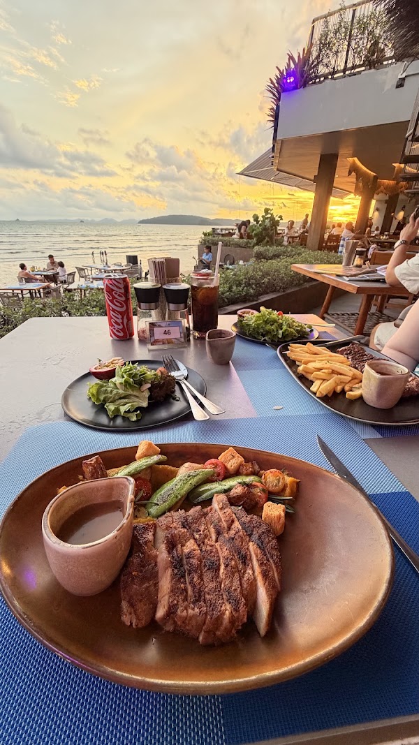 REEVE Beach Club Krabi 2