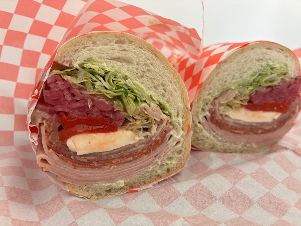 District Deli 5