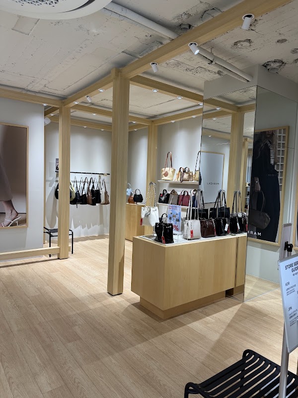 MARHEN.J Hannam Flagship store 2