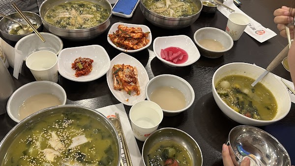 Yang’s Jeju Abalone Kalguksu Main Branch 양씨네 제주전복칼국수 본점 2