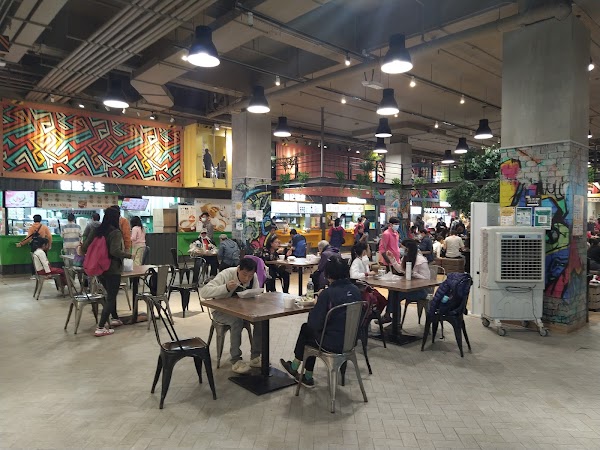 Lai Kok Shopping Centre 2