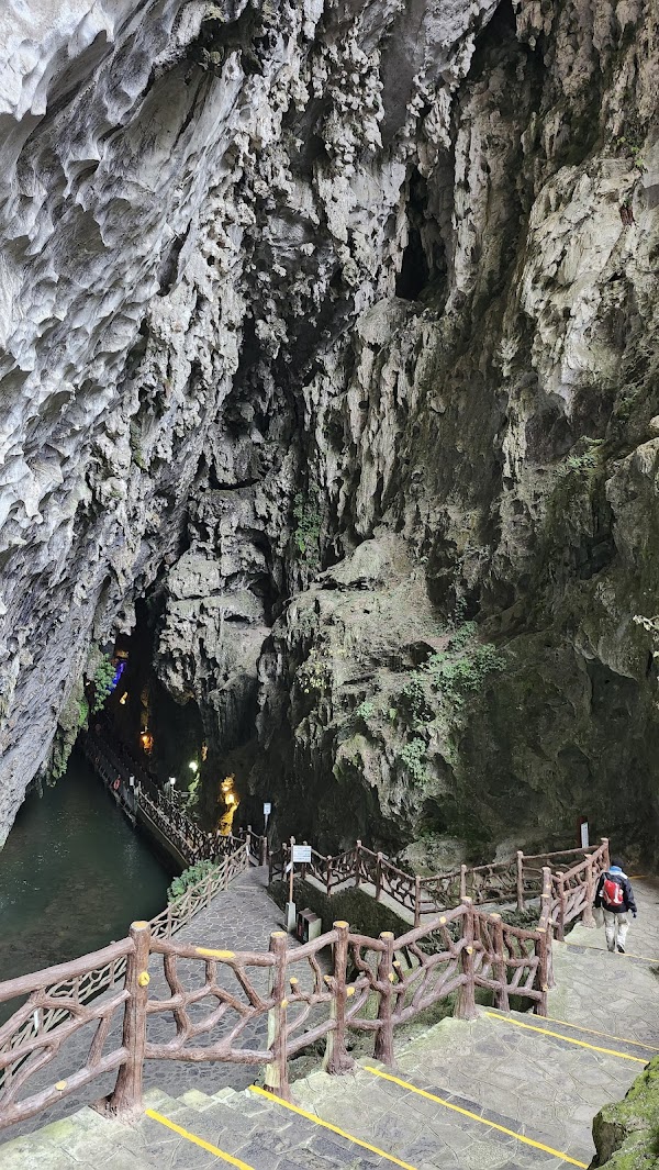 Guizhou Dragon Palace Scenic Area 3