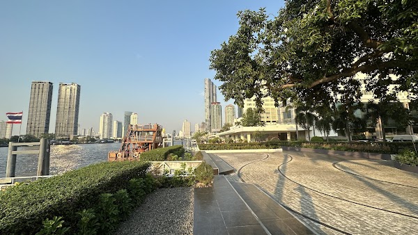 Ramada Plaza by Wyndham Bangkok Menam Riverside