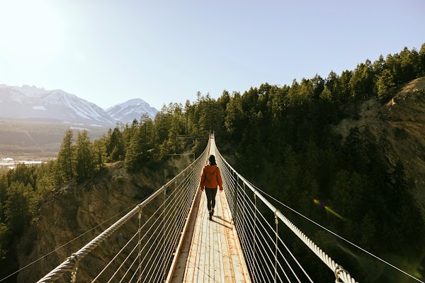 Golden Skybridge 1