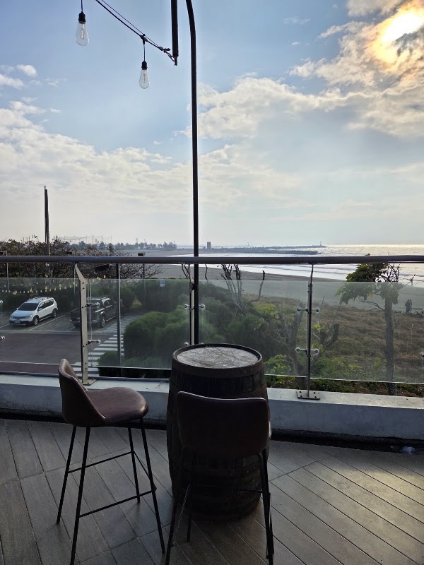 海秋咖啡西子灣店 High Chill cafe