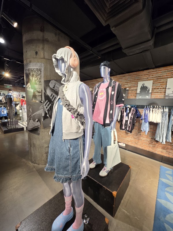 Adidas Shanghai Nanjing East Rd Megacore Branch 2