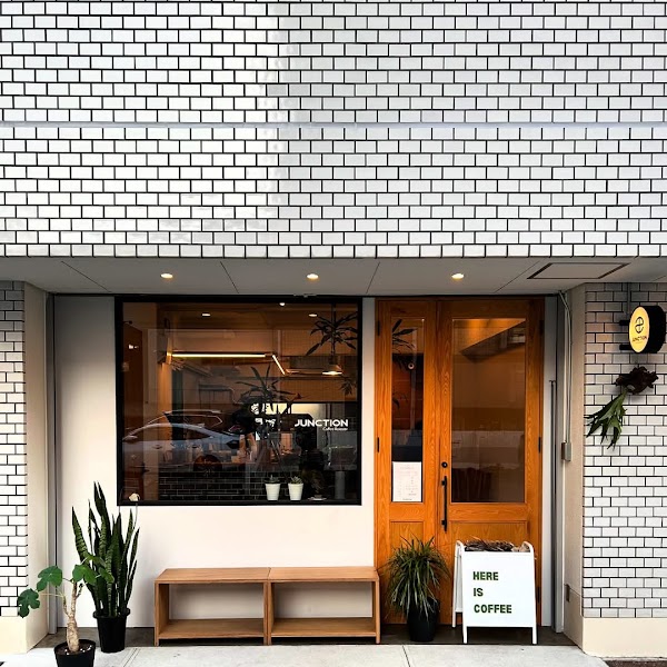 JUNCTION Coffee Roaster (Cafe & Roaster 大江店)