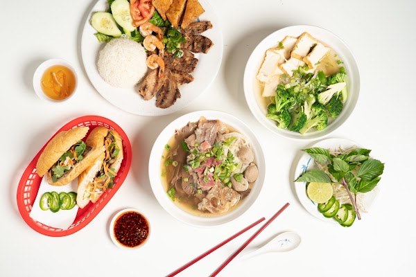 Phở Hùng on Powell 5