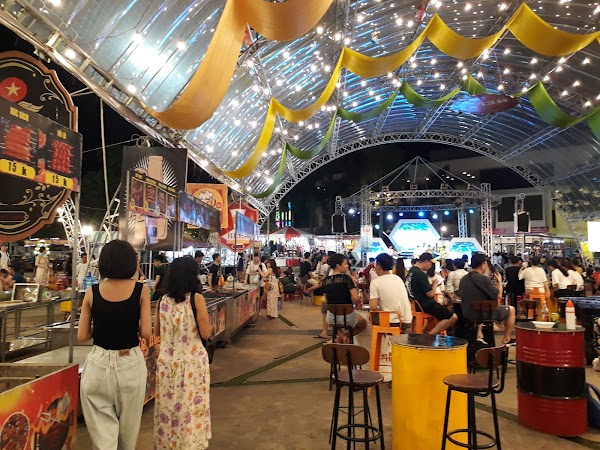 Helio Night Market 5