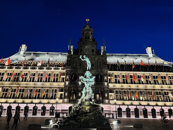 Brabo's Monument 3