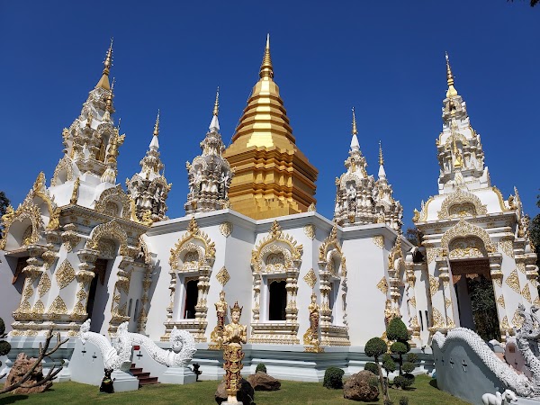 Wat Sri Don Moon 5