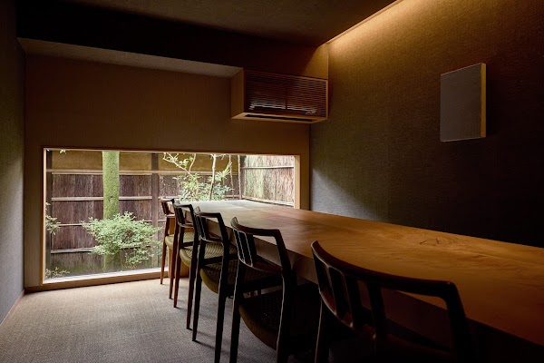 tearoom toka / gallery nichinichi 1