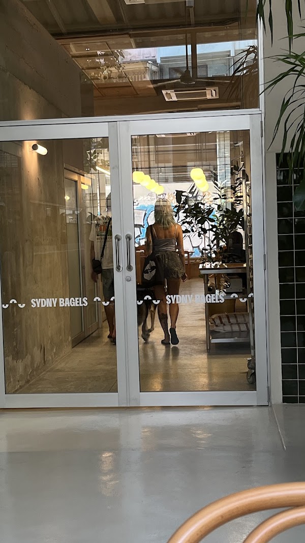 SYDNY BAGELS Charoen Krung
