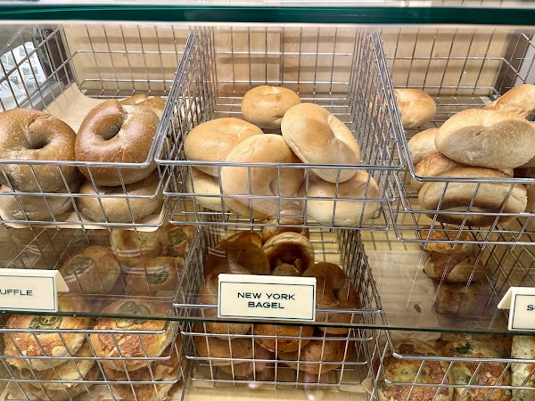 SYDNY BAGELS Charoen Krung 3