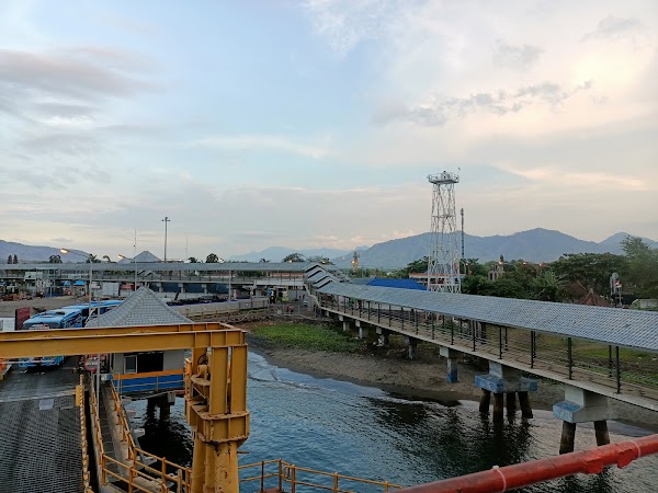Pelabuhan Gilimanuk Bali 2