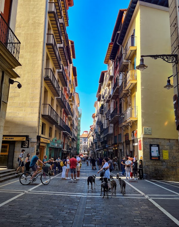 Calle de la Estafeta 1