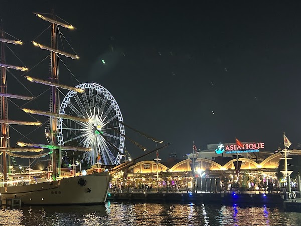 Asiatique The Riverfront Warehouse 7 4