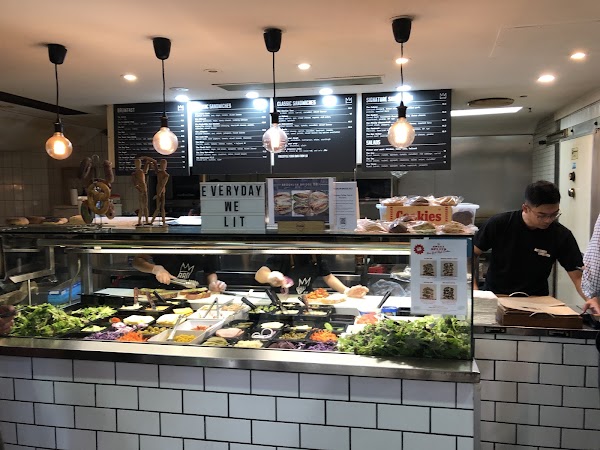Brooklyn Bridge Deli