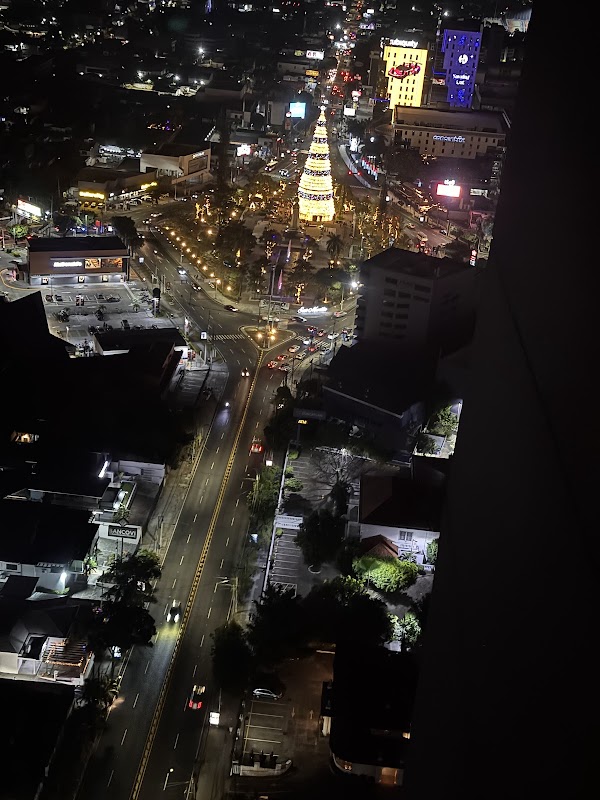 Skydeck Millennium 4