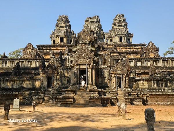 Prasat Ta Keo 5