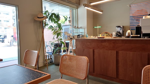 COFFEE & CAKE STAND LULU 1