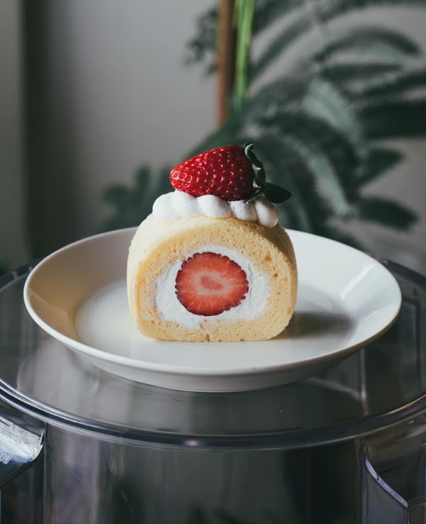 COFFEE & CAKE STAND LULU 5