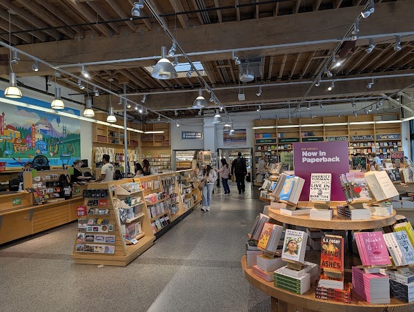 Powell's City of Books 5