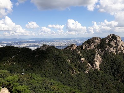 Daenammun Gate